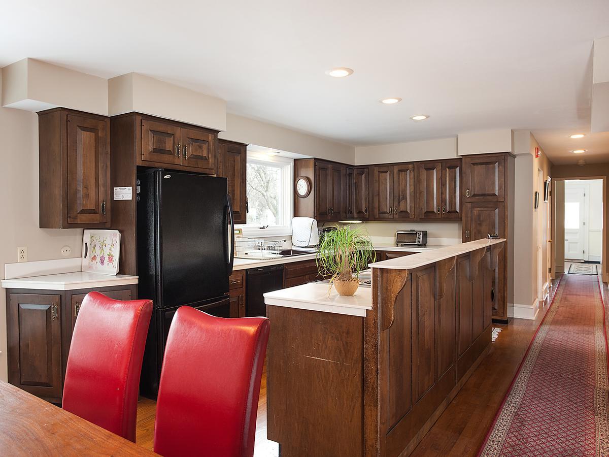 Park House Bed & Breakfast Johnson City Экстерьер фото