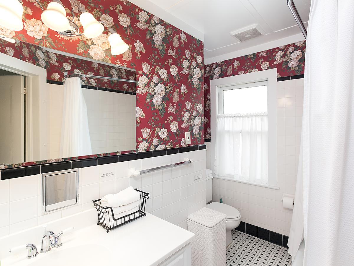 Park House Bed & Breakfast Johnson City Экстерьер фото
